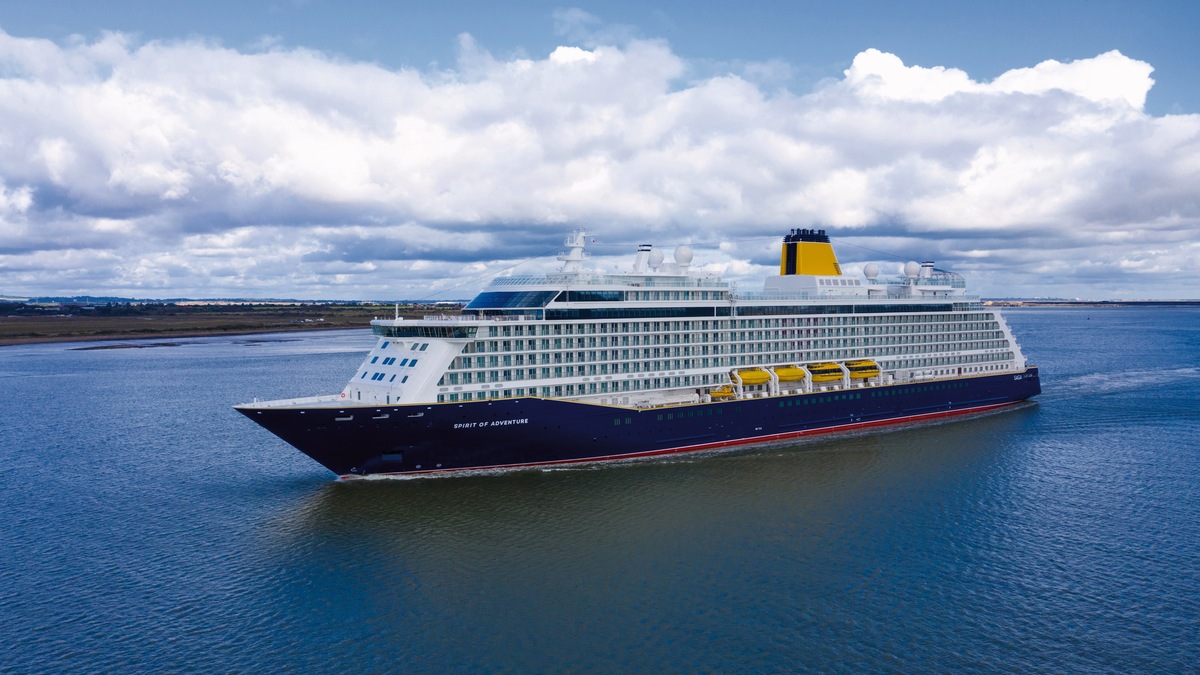 Ireland’s Wild Atlantic Coast | Spirit of Adventure (10-Night, 2025)